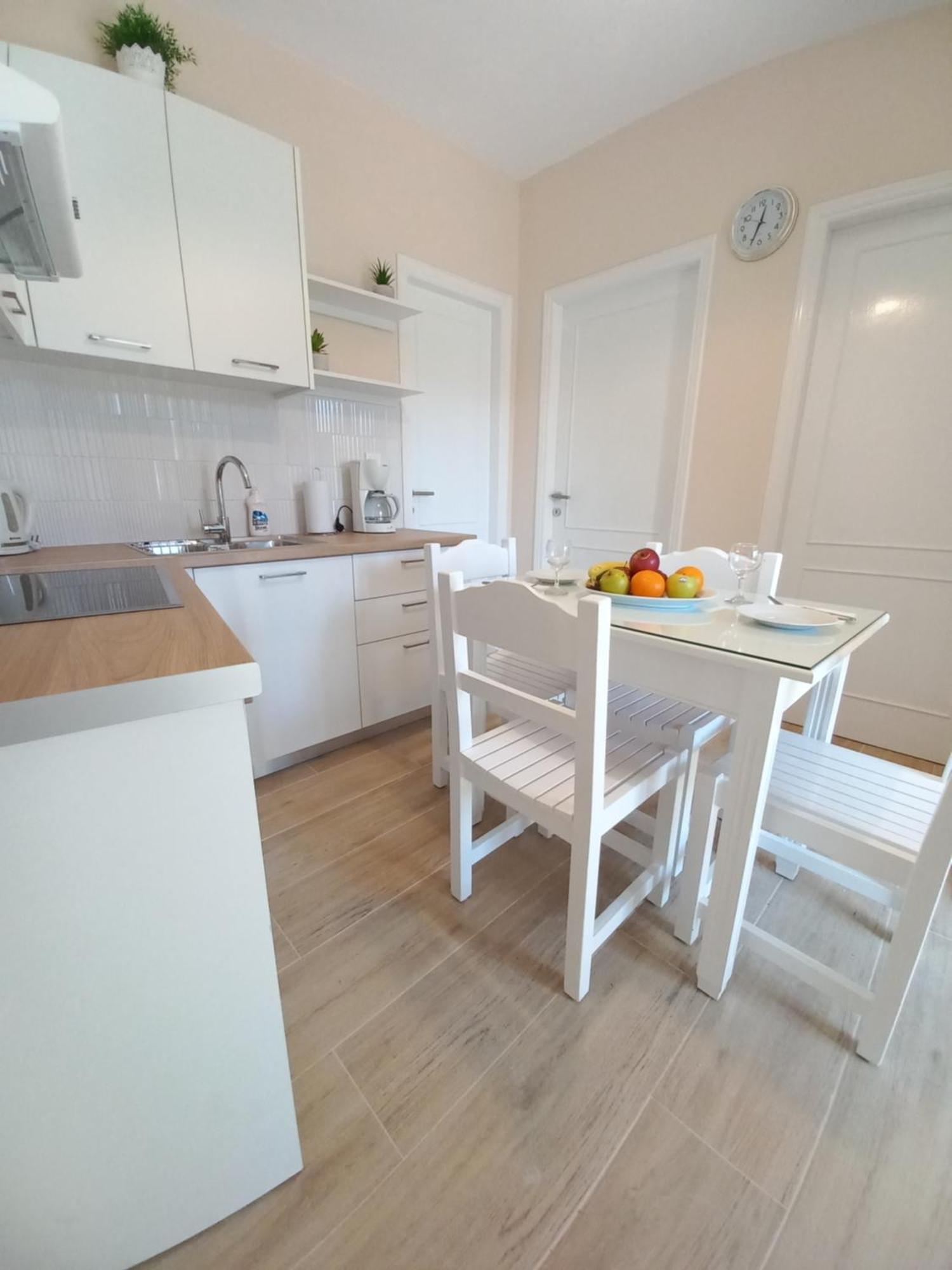 Villa Tina Country Beach Apartments Ахарави Стая снимка