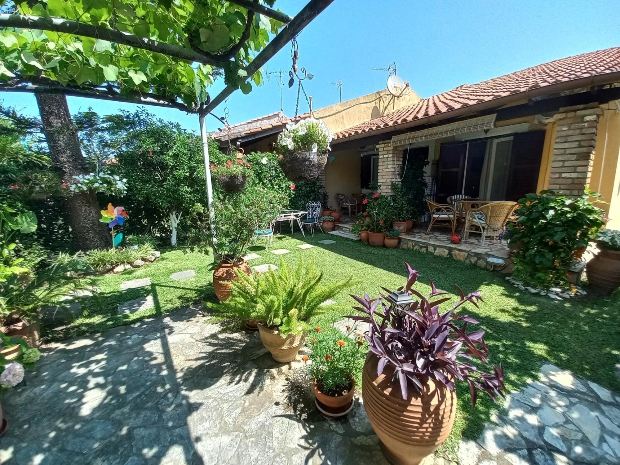 Villa Tina Country Beach Apartments Ахарави Стая снимка